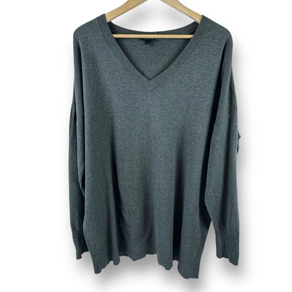 Torrid Women's 2X V-Neck Pullover Sweater Gray Minimalist Basic Classic Academia
